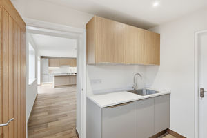 Photo 16- click for photo gallery